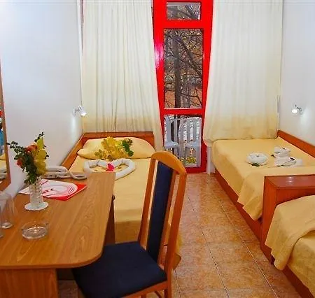 Malina גולדן סנדס